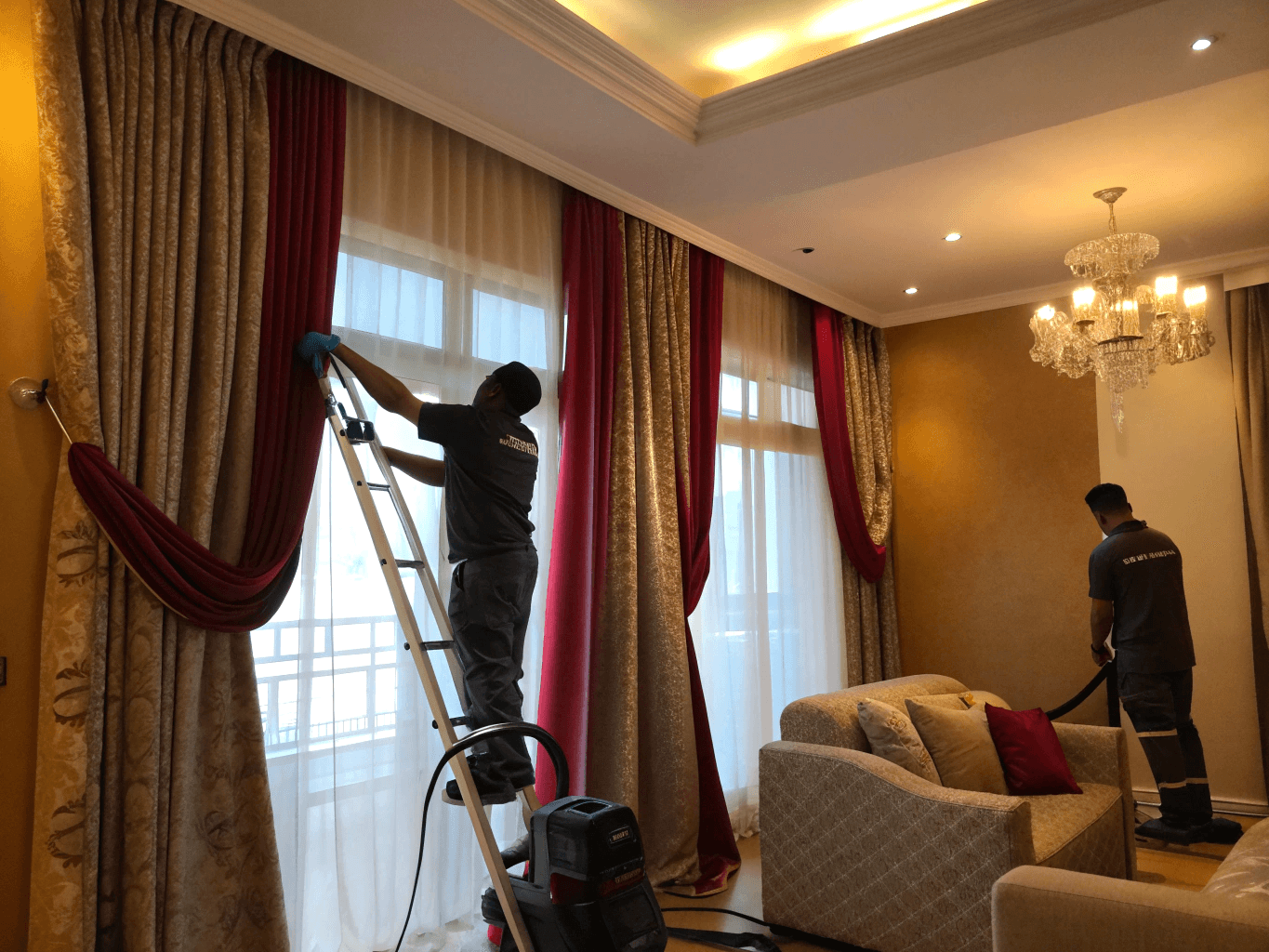 Химчистка римских и классических штор