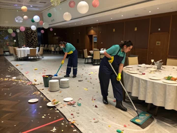 Уборка после праздника