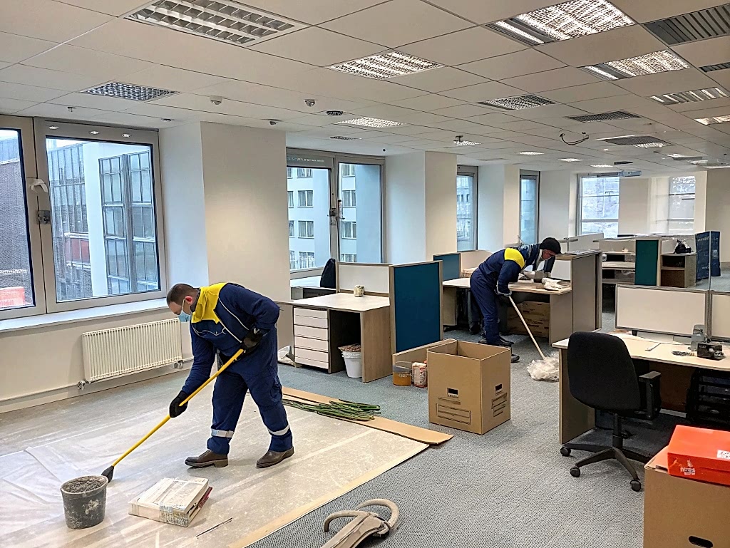 Профессиональный клининг офиса после ремонта