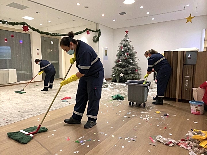 Уборка после нового года