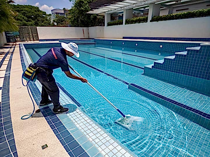 Регулярная уборка бессейна